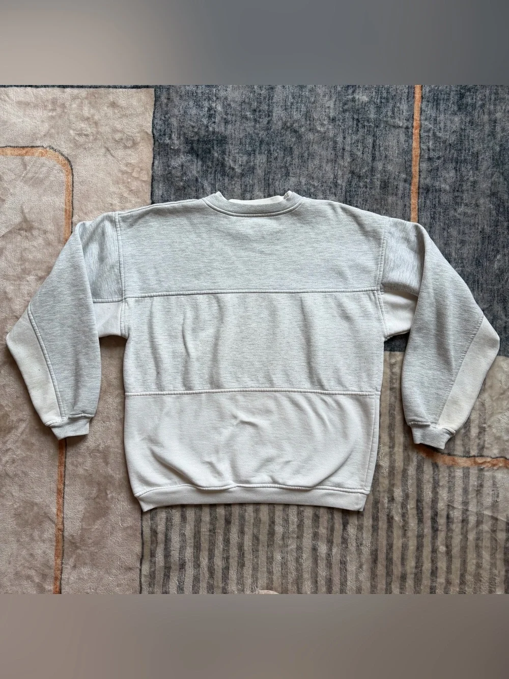 Vintage Disney Light Gray and Off-White Mickey Crewneck Sweatshirt